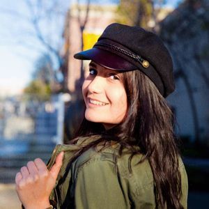 Meet your Posher, Johana